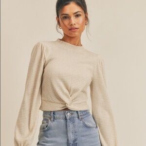Twist front top